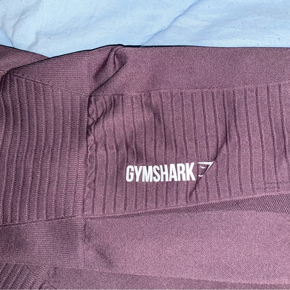 Purple Gymshark Set - Medium - Picture 3 of 7